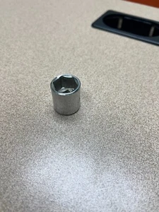 Husky 6 point Socket Drive 3/8 Size 17mm - Picture 1 of 1