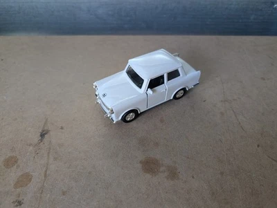 Trabant 601 SS4725 Modellauto weiß Rückzugmotor Oldtimer Ostalgie DDR-1989 - Bild 1 von 4