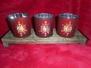 NWT FR HALLMARK 3 RED SNOWFLAKE DESIGN HOLDERS USE BATTERY OPERATED CANDLE ONLY - Picture 1 of 4