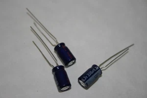 330UF 6,3V MINIATUR RADIAL ELEKTROLYTISCH (x5) fbc4c9 - Bild 1 von 1