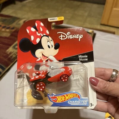 Hot Wheels DISNEY Minnie Mouse Character Car Series 2 #1/6 - Image 1 of 4