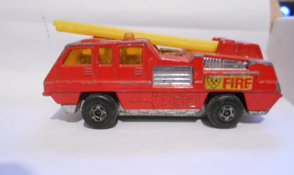 Matchbox Superfast #22 Blaze Buster Fire engine - Image 1 of 4