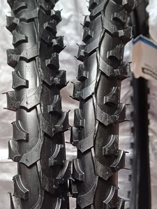 Oxford Delta 18" x 1.95" tyres X 2. (RRP £18). - Picture 1 of 5