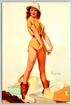 Postcard Strawberry Blonde Female Pinup in Beige Safari Top with Rifle Foto 1 de 2