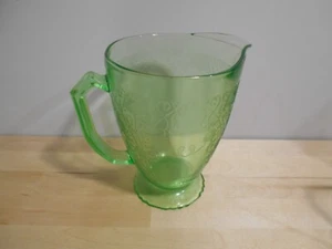 Green Florentine # 1 Pattern Pitcher 6½" Tall With Foot 36 oz. Uranium Glass8026 - Picture 1 of 5