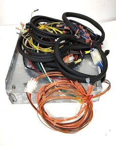 Conjunto de caja de control Maytag 70002374 - Imagen 1 de 3