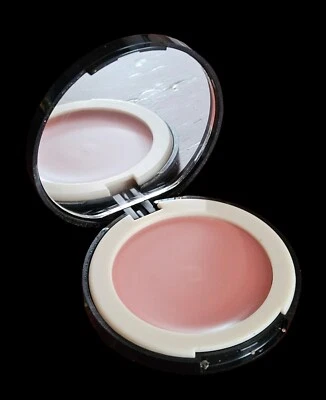 Muñeca 10 Hydragel Crema Bálsamo Rubor KISS ON THE CHIC 0.14oz Foto 1 de 4