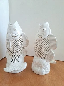Vintage Oriental 1950s Reticulated Porcelain Blanc De Chine Fish Sculpture Pair - Imagen 1 de 8