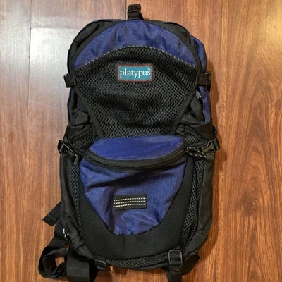 Mochila de hidratação vintage Ornitorrinco Thunderhead azul preta sem bexiga de água - Imagem 1 de 4