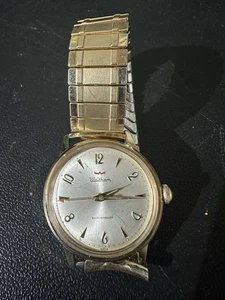 Vintage 60er Jahre Waltham Herren 33mm Armbanduhr Red Arrow goldfarben Swiss - läuft - Bild 1 von 7