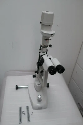 Microscópio oftálmico Reichert Xcel 700 lâmpada de fenda para exames oftalmológicos entrega no dia seguinte - Imagem 1 de 4
