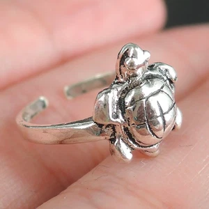 925 Sterling Silver Turtle Design ADJUSTABLE TOE RING, Size D-UK, 2-USA - Picture 1 of 7
