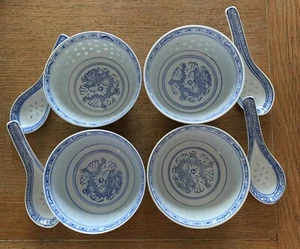 4x CHINESE Blue White RICE EYE Bowls Jindezhen Grain Pattern Dragon & 4 x Spoons - Picture 1 of 6