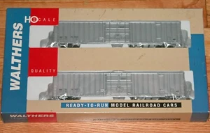 HO WALTHERS 932-26042 60' EXPRESS BOXCAR AMTRAK SILVER # 71052, 71117 - Picture 1 of 1
