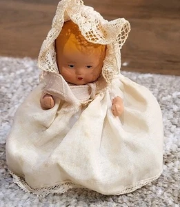 Muñeca bebé Bisque Kerr & Heinz años 40 (tipo Nancy Ann) sombrero y vestido originales K&H  - Imagen 1 de 11