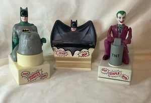 Juego de 3 grapadoras de escritorio ejecutivo Batman sacapuntas tarjetas de visita Janex 1977 - Imagen 1 de 13