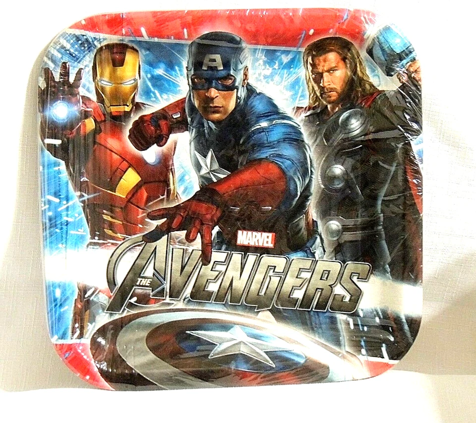 MARVEL AVENGERS   8- PAPER LUNCHPLATES   9 1/4"  SQUARE  HALLMARK PARTY - Image 1 of 1