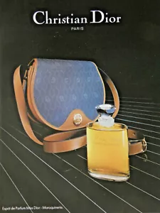 PUBLICITÉ DE PRESSE 1985 MISS DIOR ESPRIT DE PARFUM DE CHRISTIAN DIOR AVEC SAC - Foto 1 di 1
