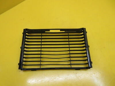 OEM 1989 1990 HONDA CB1 CB400F RADIADOR PARRILLA DE ADMISIÓN DE AIRE 19032-KAF-670 Foto 1 de 4