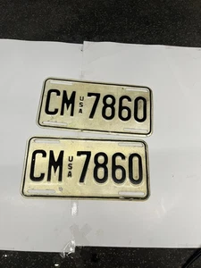 Vintage Lizenzschilder 2 Stück U.S.A. CM. Militär? - Bild 1 von 9