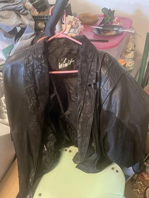 Jaqueta de couro genuína grande - Imagem 1 de 2