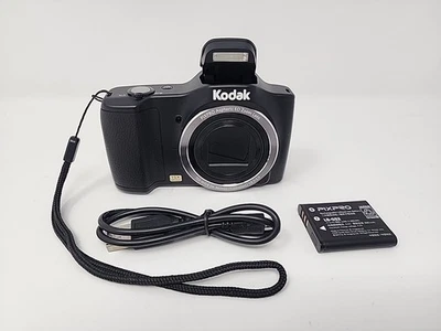 Kodak PIXPRO FZ152 Digital Camera- Tested,  Battery Included - Image 1 of 4