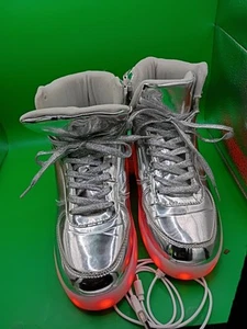 DIYJTS Unisex LED Light Up Shoes/Sneakers Size41 Or 9.5 or 10 Silver Used - Picture 1 of 5