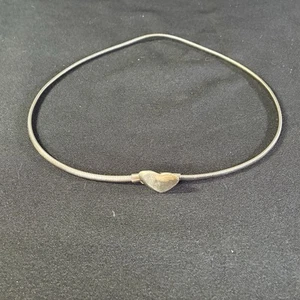 Vintage 80s Silver Tone Snake Belt w/ Heart Clasp Slinky Stretch 24-28" - Picture 1 of 8