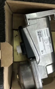 ACTUADORES VÁLVULA GAS SIEMENS SKP25.003E2 220-240V 50-60HZ NUEVOS - Imagen 1 de 3