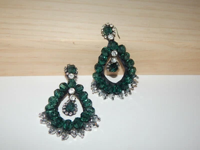 PENDIENTES ANTHROPOLOGIE DECLARACIÓN VERDE CUENTAS COLGANTES TELA GANCHO TRASERO NUEVOS SIN ETIQUETAS Foto 1 de 4