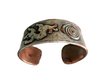 SOUTHWEST ARTISAN COPPER CUFF BRACELET RAISED KOKOPELLI & SPIRAL INFINITI - Picture 1 of 7