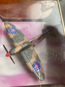Maisto 1:72 Scale Spitfire Boxed In Good Order But Box Is Very Tatty