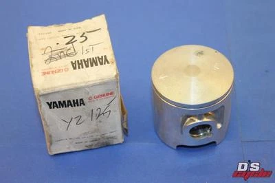 Nuevo de Lote Original Yamaha Pistón (1er O/S) 1985 YZ125N Compeition 55Y-11635-00 Foto 1 de 4