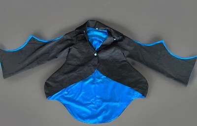 Chaqueta Ala de Murciélago Negra Adulto XL Azul Forrada Disfraz de Halloween Vanitas Juegos con disfraces Anime Foto 1 de 4