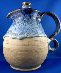 DOROTHY MAYNARD Australia DRIP GLAZE 1.5L Pottery HOT WATER COFFEE SOUP JUG EUC - Picture 1 of 12