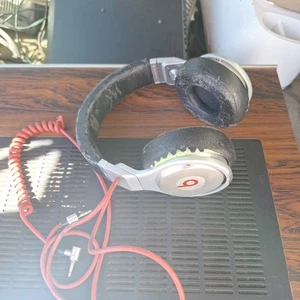Beats Pro by Dr. Dre Silber Over-Ear Kabelgebundene Kopfhörer  - Bild 1 von 10