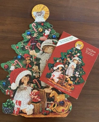 Vtg 1981 Springbok Hallmark Out Lines Christmas Tree-Shaped Puzzle 30"  500pc - Image 1 of 4