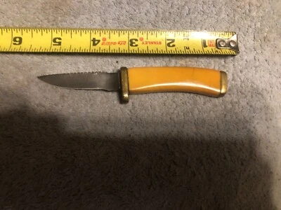 CUSTOM HAND MADE KNIFE WITH 2 INCH BLADE - Image 1 of 4