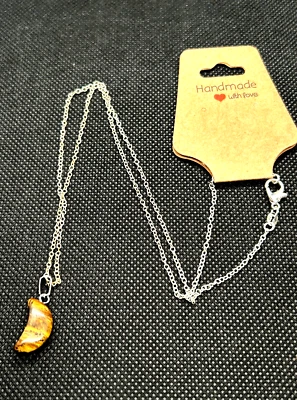 Beautiful 925 Silver Necklace w/ Tigers Eye Moon Shaped Pendant - Image 1 of 4