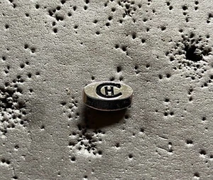 Pin de hockey Montreal Canadiens pequeño disco 3D NHL - Imagen 1 de 2