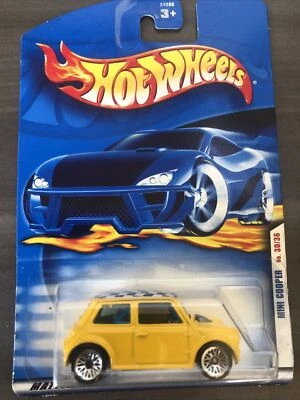 Hot Wheels Mini Cooper  #090 First Editions 2000 30/36 Yellow Long Card New - Image 1 of 4