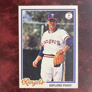 1978 Topps Set GAYLORD PERRY #686 TEXAS RANGERS - NR-MINT - Picture 1 of 2