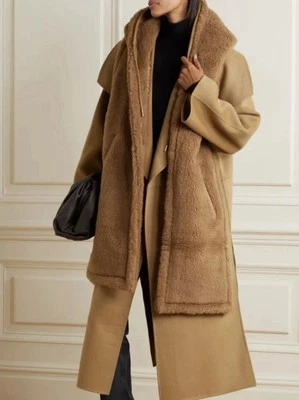 Max Mara MAX MARA Teddy stole camel silk - one size - Image 1 of 4