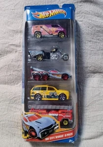 2010 Hot Wheels 5 Pack HW City Works 5-pack Police, Fire & Tow Truck, News Van - Picture 1 of 5