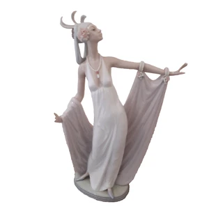 Lladro Grand Dame Dama Solemne 1568 Porcelain Figure Slight Damage - Picture 1 of 15