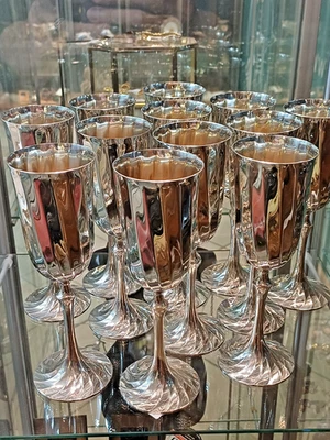 REGALO NATALE/ANNIVERSARIO/RAPPRESENTANZA: BICCHIERI IN ARGENTO VINTAGE FIRMATI - Immagine 1 di 4