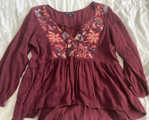 American Eagle Top, Boho, Woman’s, XS, Long Sleeve, Embroidered Flowers, Flowy - Picture 1 of 6