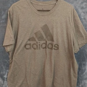 Adidas Herren 2XL T-Shirt Grau Logo Tee Meliert Kurzarm Athletic Style - Bild 1 von 8