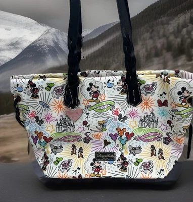 Bolsa tote grande Mickey Mouse Dooney & Bourke esboço nylon shopper parques da Disney - Imagem 1 de 4