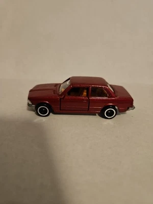 Tomy Tomica Red BMW 320i With Opening Doors - Image 1 of 4